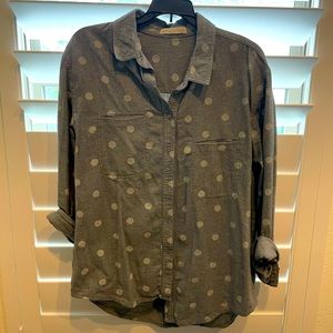 Adorable gray and white polka dot top